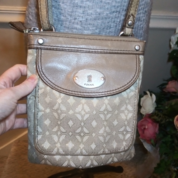 Fossil Leather Trimmed Taupe & Ivory Metallic Brocade Convertible Crossbody - Picture 2 of 15
